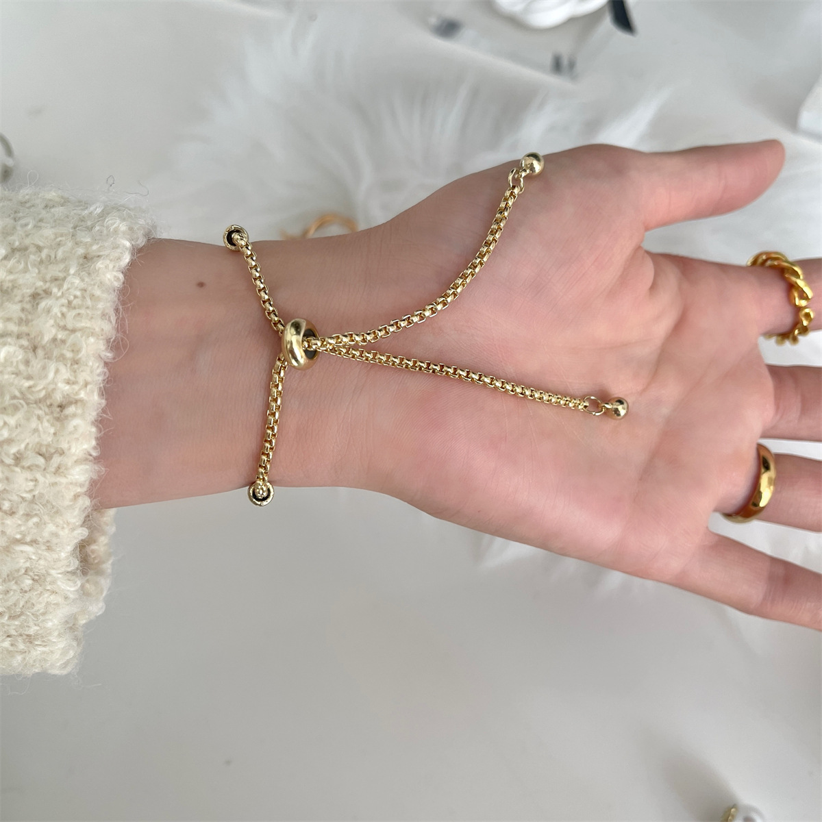 Classic Style Commute Solid Color Jewelry Buckle Quartz Watch display picture 9