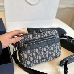 バッグ秋冬百合オレ男性斜めショルダーバッグ女性D家カメラ郵便バッグ刺繍ナイロンキャンバスバッグ