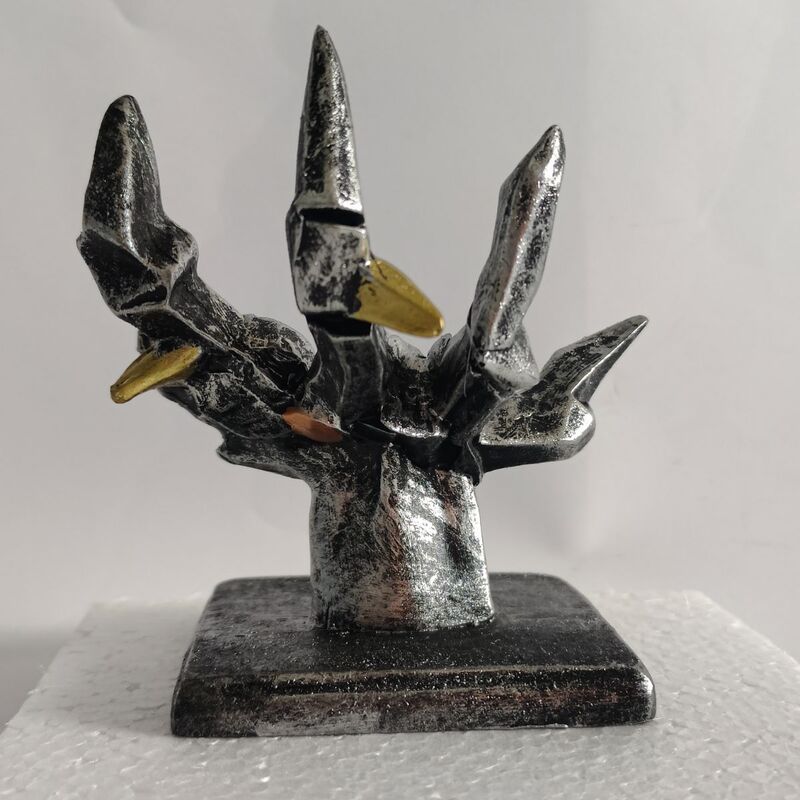 Cross-Border Popular New Product Metal Mechanical Small Paw Ornaments Resin Crafts