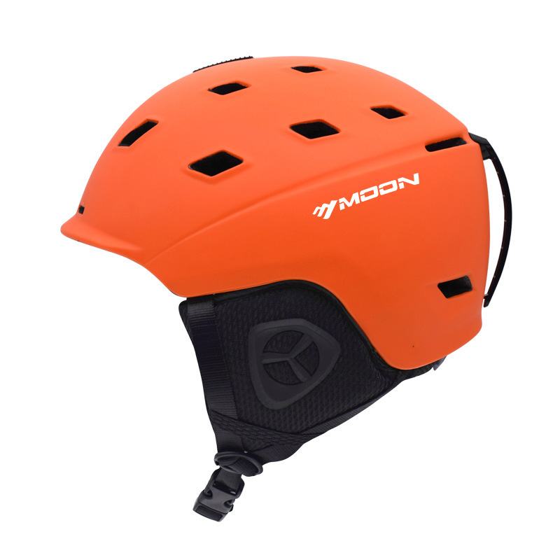 Casco naranja