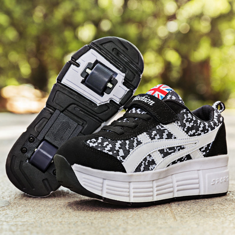 新款成人暴走鞋儿童双轮溜冰鞋男童童鞋爆走鞋隐形按钮代发