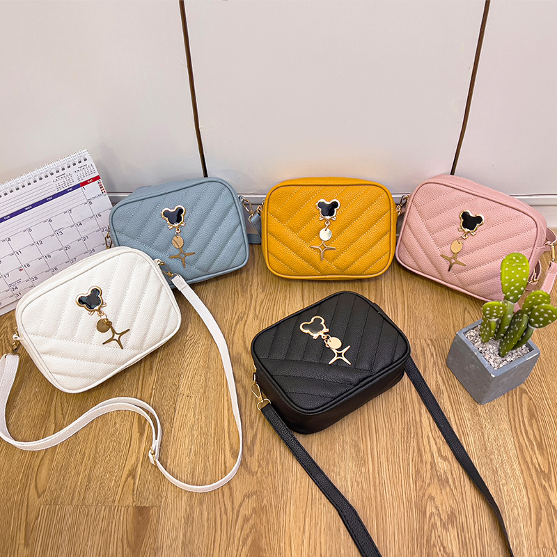 Bagos de cámara de viento de fragancia 2024, bolsos móviles de hombro, nuevos bolsos de mujeres transfronterizos, bolsos de almacenamiento de Navidad, bolsos mochilas para mujeres