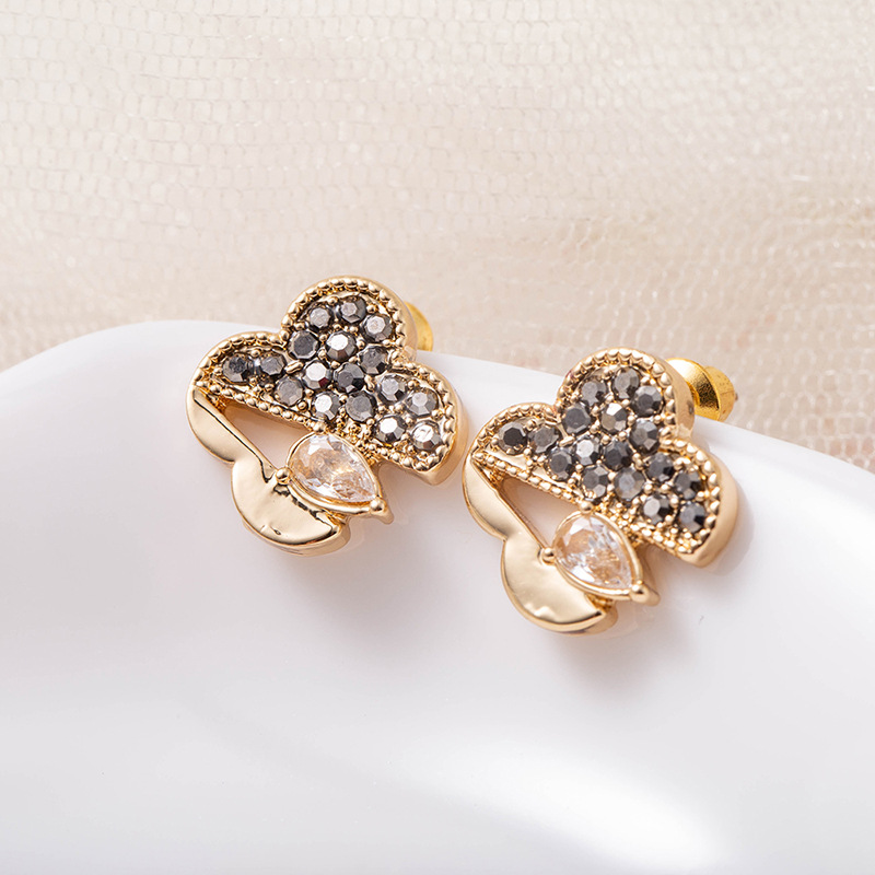 Zircon Fashion Four-leaf Clover Earrings display picture 1