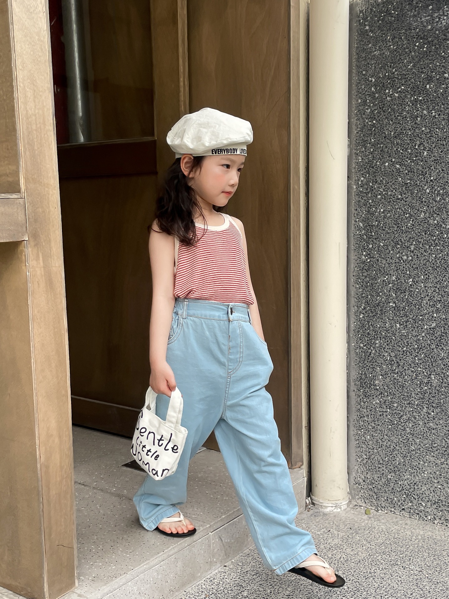 640B8DBB-DF7F-425F-8FF4-57E301