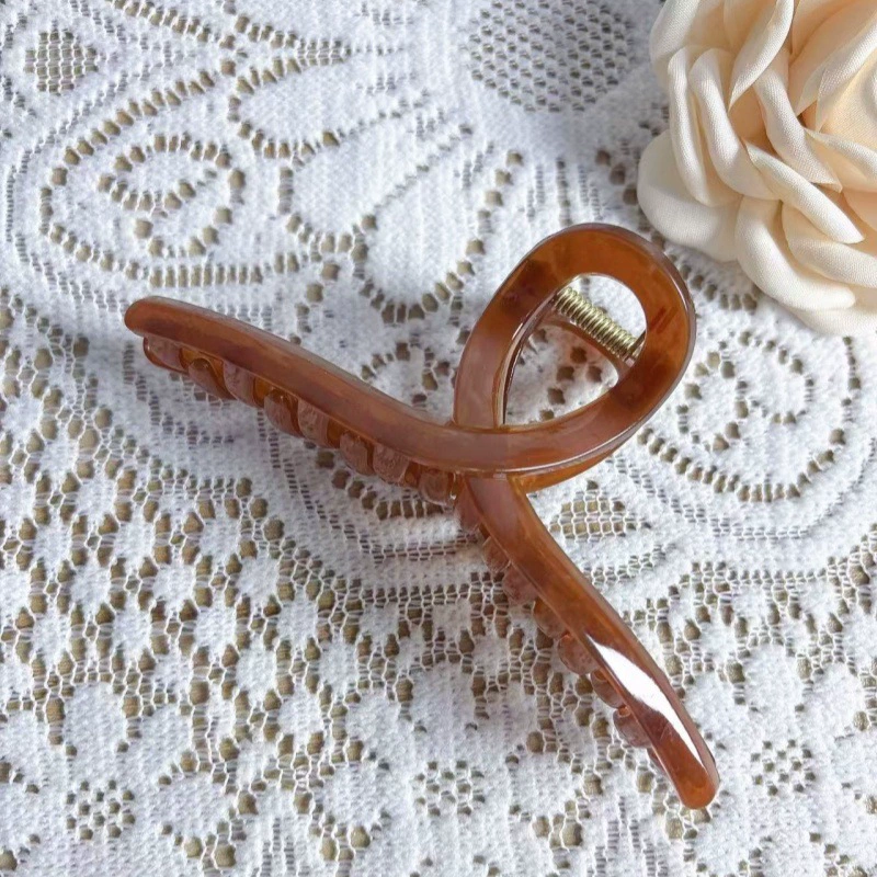 Hair clip for women in spring, high-quality hair sensation, shark clip, medium-sized cute claws, medium-sized hair clip, medium-sized hair claw clip,