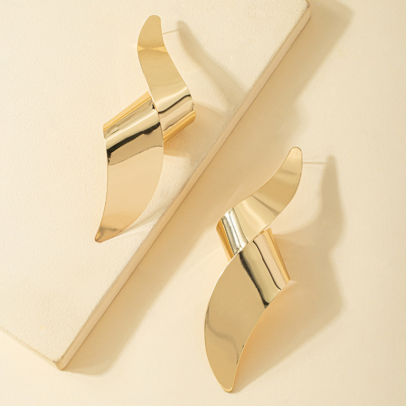 Europa y América transfronteriza moda espiral de gran tamaño exagerada textura suave desgaste temperamento Internet celebridad mismo estilo Qingdao venta al por mayor