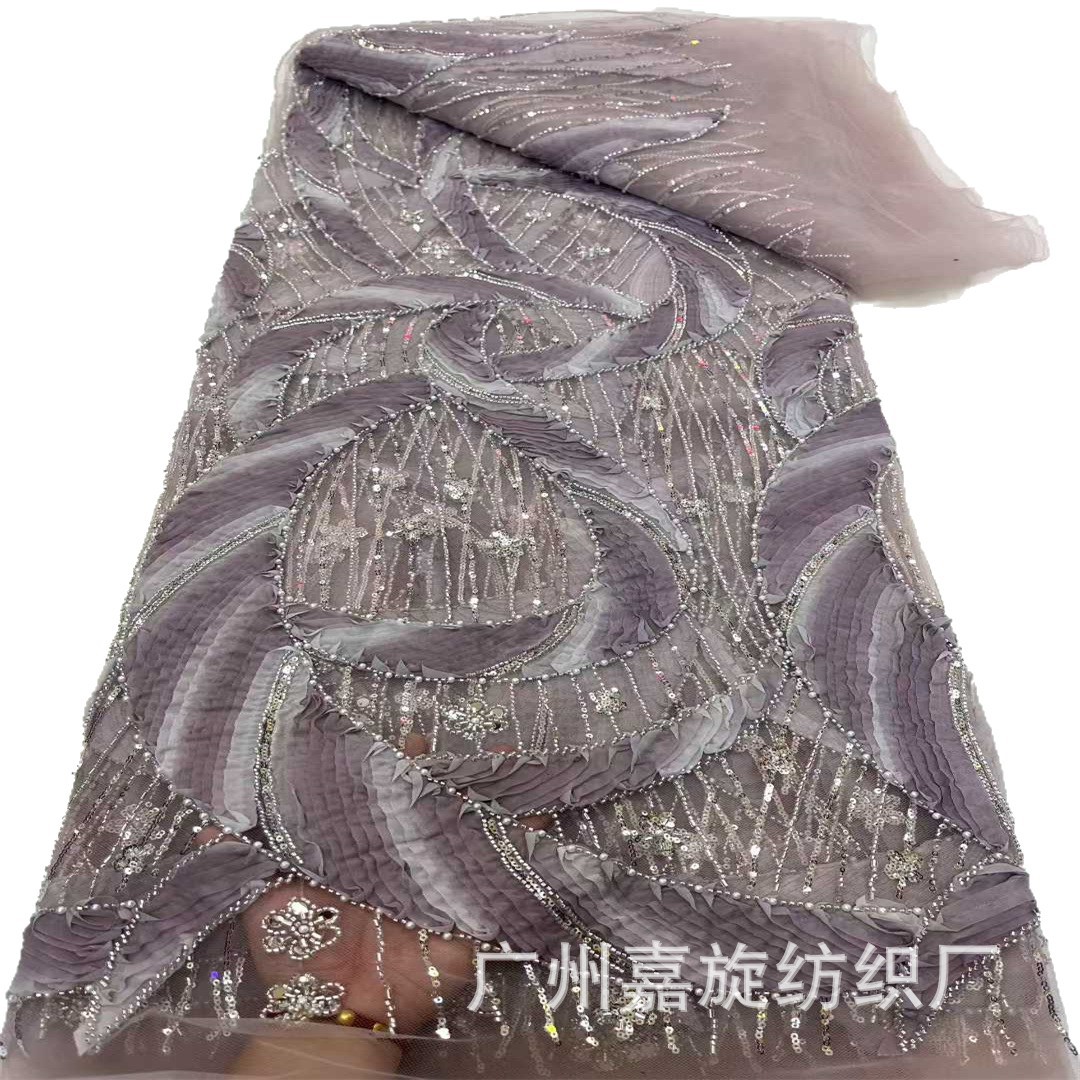 Nueva tela de bordado con lentejuelas tridimensionales en degradado morado para trajes de escenario y vestidos de novia.