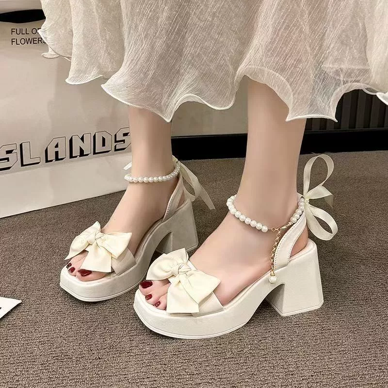Летние сандалии с ремешком, западный стиль, сочетаются с юбкой, 2025 год