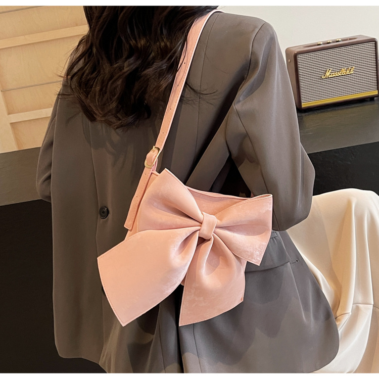 Women's Medium Pu Leather Bow Knot Elegant Square Zipper Crossbody Bag display picture 29
