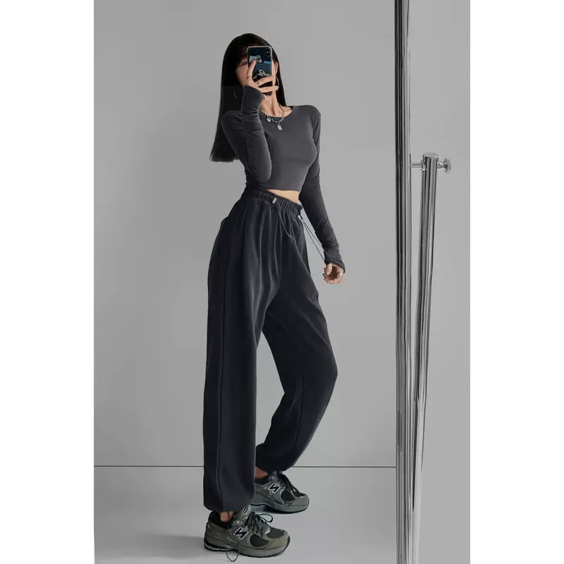 Summer trousers, spring tea