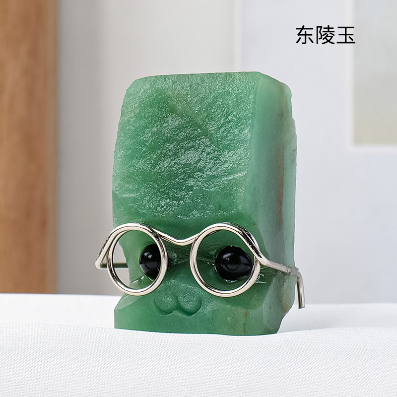 Crystal natural transfronterizo pequeño erizo adornos de escritorio para el hogar para jugar con gafas para la decoración creativa del erizo mayorista