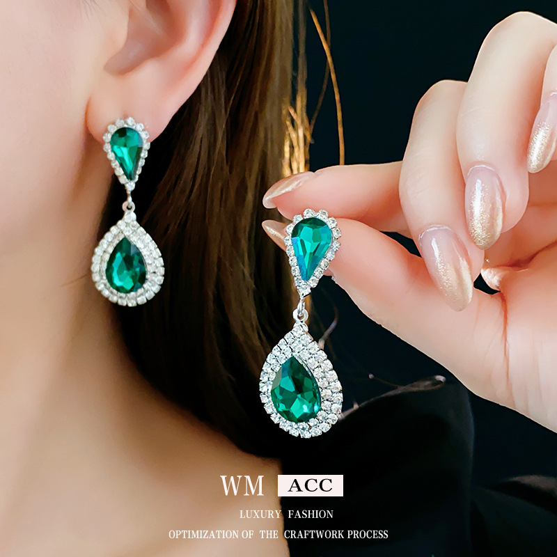 Collar de pendientes de diamante de estilo francés temperamento de moda moda cadena clavícula ligera lujo conjunto de joyas de alta calidad