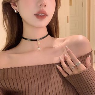 Super beautiful 2024 new eight mans star choker neck chain collar niche retro high temperament tassel necklace women