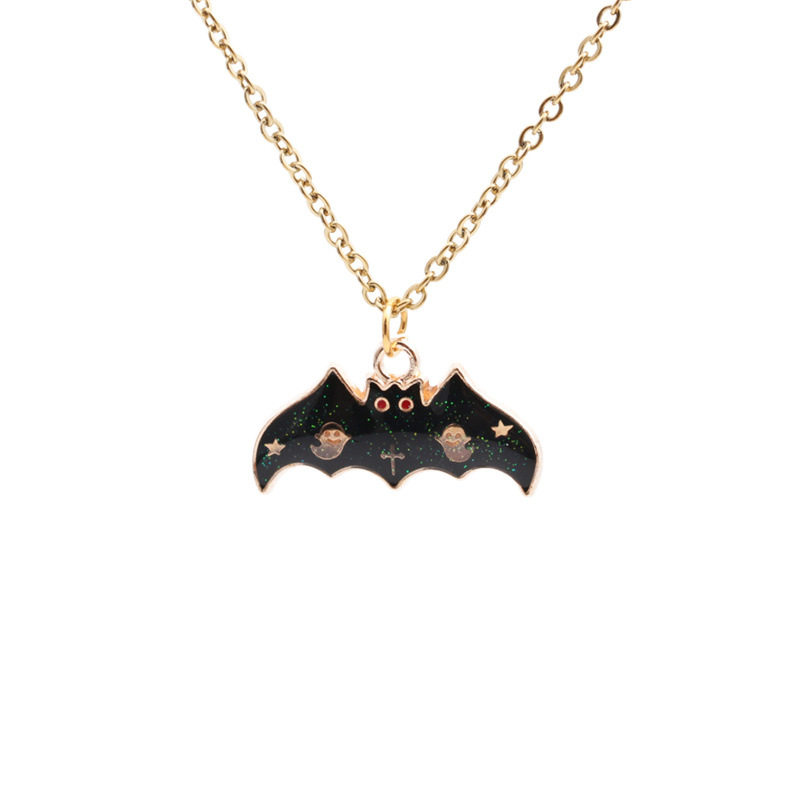 European And American Halloween New Earrings And Necklace Set Cross-border Alloy Bat Earrings Necklace Ladies display picture 6