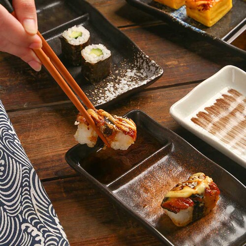 Ceramic compartmented dinner plate creative home with vinegar plate double compartment plate cake sushi snack plate snack cold dish snow fish plate