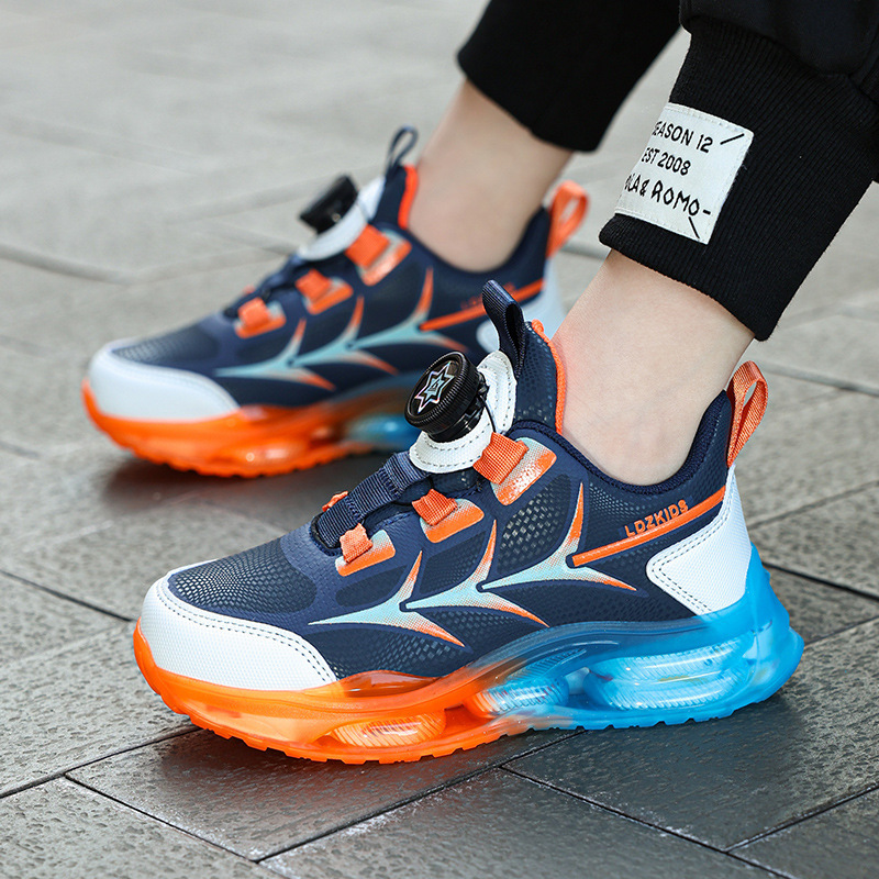 Åndbare basketballsko til drenge med spænde_voghion.com