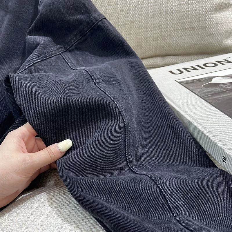 Denim jacket with zipper, loose fit