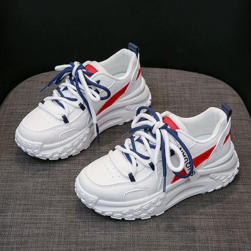 Обувь папы женский 2024 весна и осень новая корейская версия дикого толстого дна повседневные кроссовки кроссовки женские тренды маленькие белые туфли