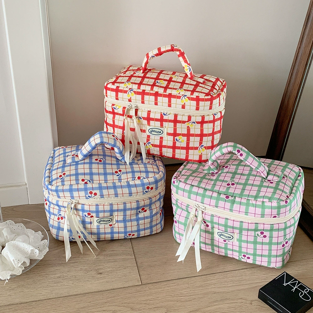 Удобная косметичка на руку, organizer bag, в корейском стиле