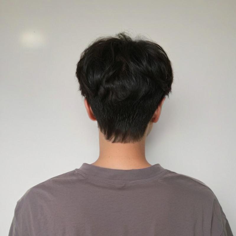 Peluca japonesa y coreana pelo corto recto de los hombres guapo Pelo Corto realista punto medio flequillo fibra química peluca cabeza cubierta fabricante entrega de una pieza