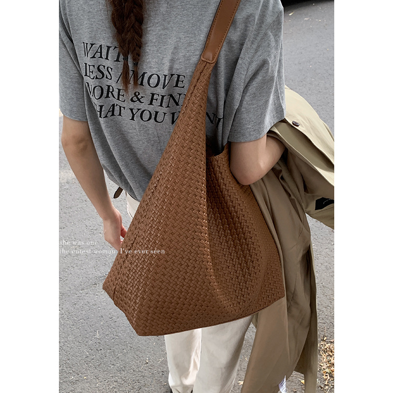 Suede Effect Crescent Zip Shoulder Tote Bag 4