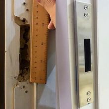 卧室锁槽损坏修复挡片新款加长包边专用加厚高档平面导向片对开门