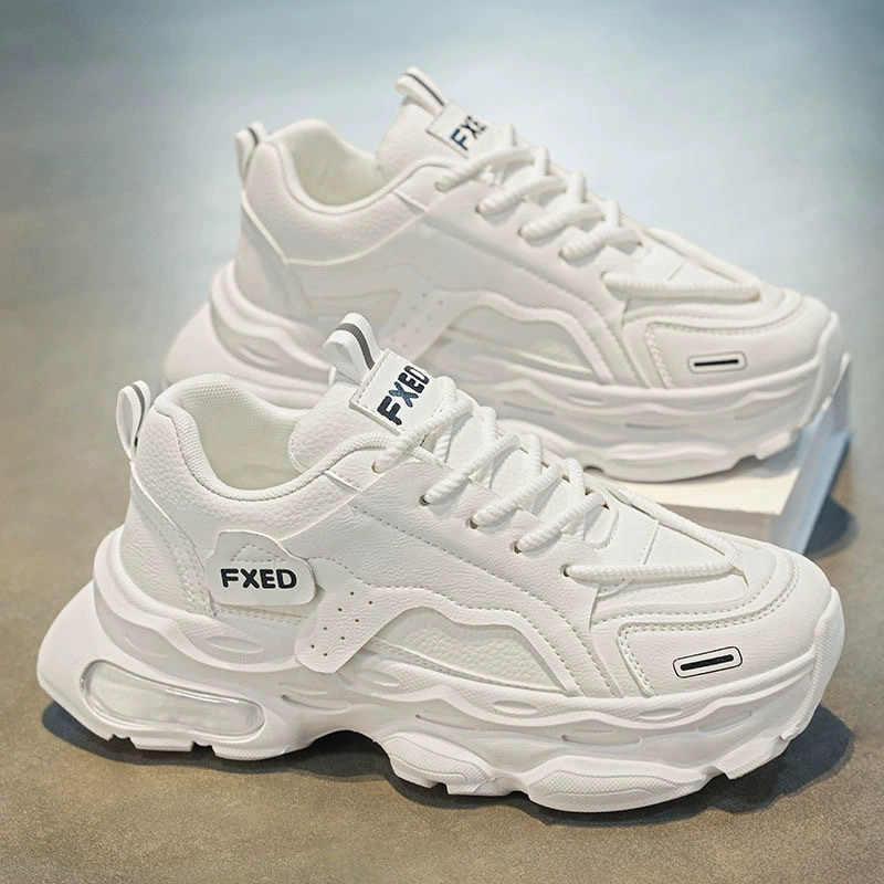 Мужская обувь Летняя новая дышащая маленькая белая обувь мужская мода дикая спортивная обувь на толстой подошве мужская повседневная папочка обувь