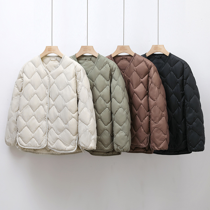 Collarless Lightweight down Jacket for Women, Diamond Pattern V-Neck, Loose Fit, Ultra-Light and Ultra-Thin, White Duck down Short Coat