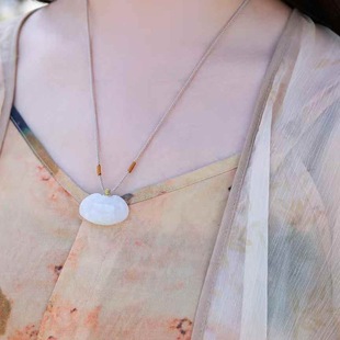 Jade Crafts Natural Xinjiang Hetian Jade Qinghai Material Mutton Grade White Jade Cat Pendant Women's Jade Pendant