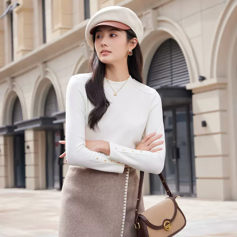 新款气质简约德绒毛衣修身显瘦上衣针织衫纯色保暖打底衫女