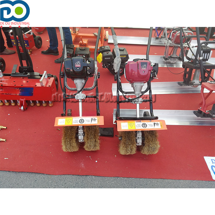 手推式彩钢瓦除锈机  GX35本田汽油机  钢结构楼板生锈打磨机