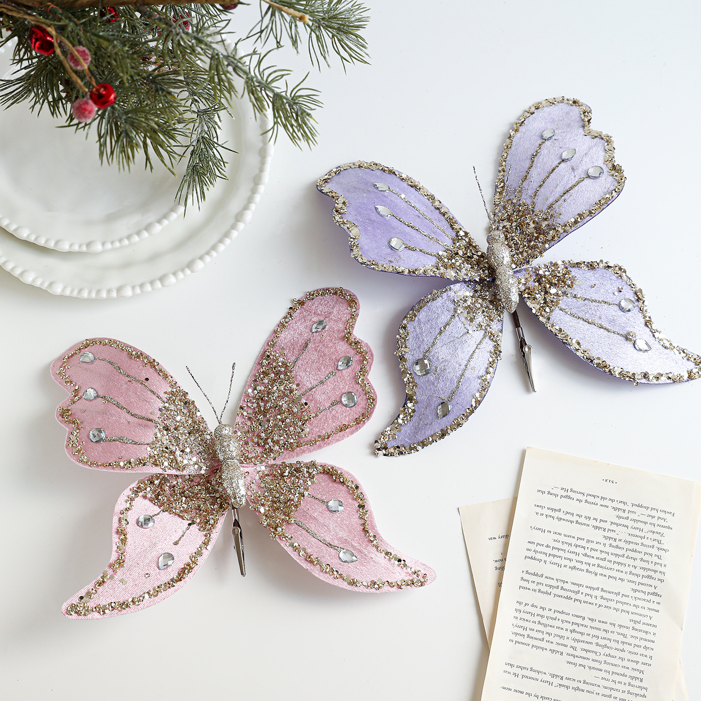 Tela transfronteriza de alta calidad simulación abrazadera de arco de mariposa tela de polvo pegajoso flocado árbol de Navidad decoración colgante diseño de escena