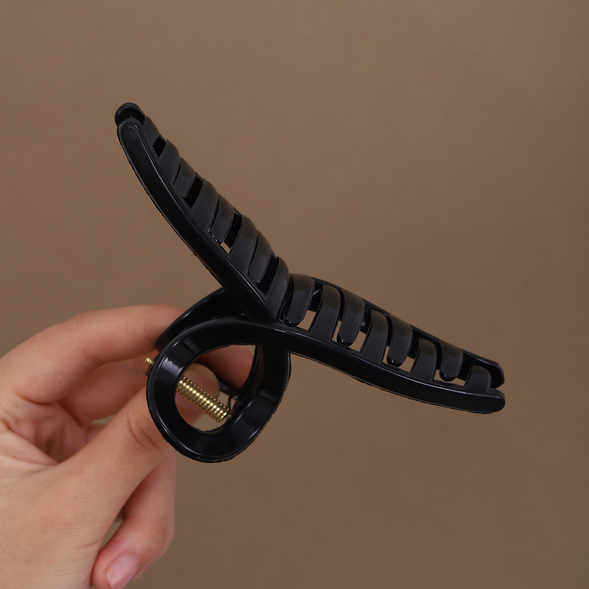 Nuevo clip de pescado suave clip de cabello de alta calidad para mujeres clip de cabello de cabeza posterior clip de seguridad a prueba de caídas clip de cabello