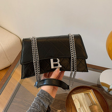 �߼��������|С����Ů2025�¿��ﶬ���ٴ�朗lб�������С����