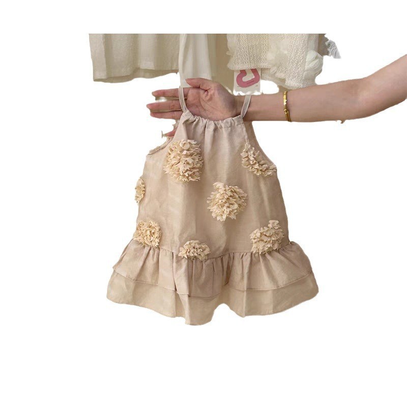 Vestido de verano salado para siete niñas, vestido de princesa de estilo occidental, nuevo cuello colgante de flor tridimensional para niños, falda casual de estilo occidental coreano