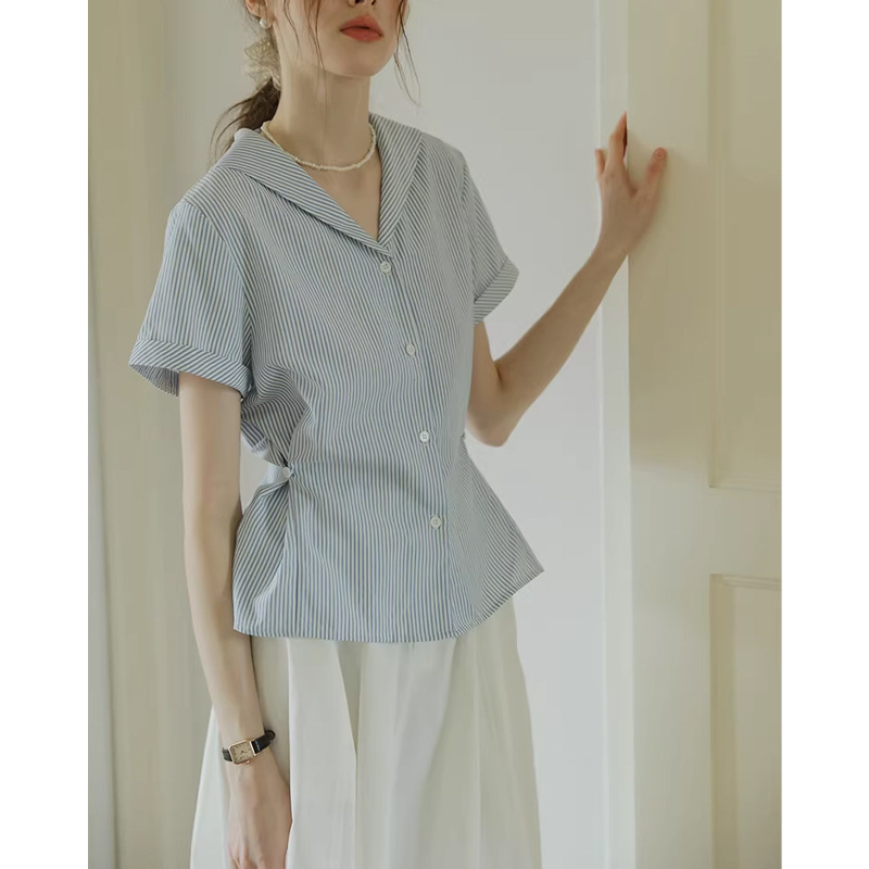 French-Style Commuter Navy Collar Blue Striped Short-Sleeved Shirt for Women, Summer College Style, Age-Reducing and Slimming Top