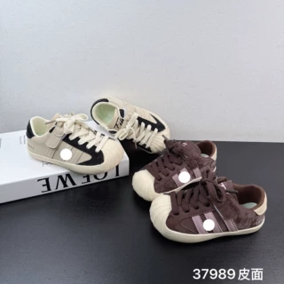37989  2026年秋季新款儿童鞋子韩版百搭撞色男女童贝壳头休闲鞋
