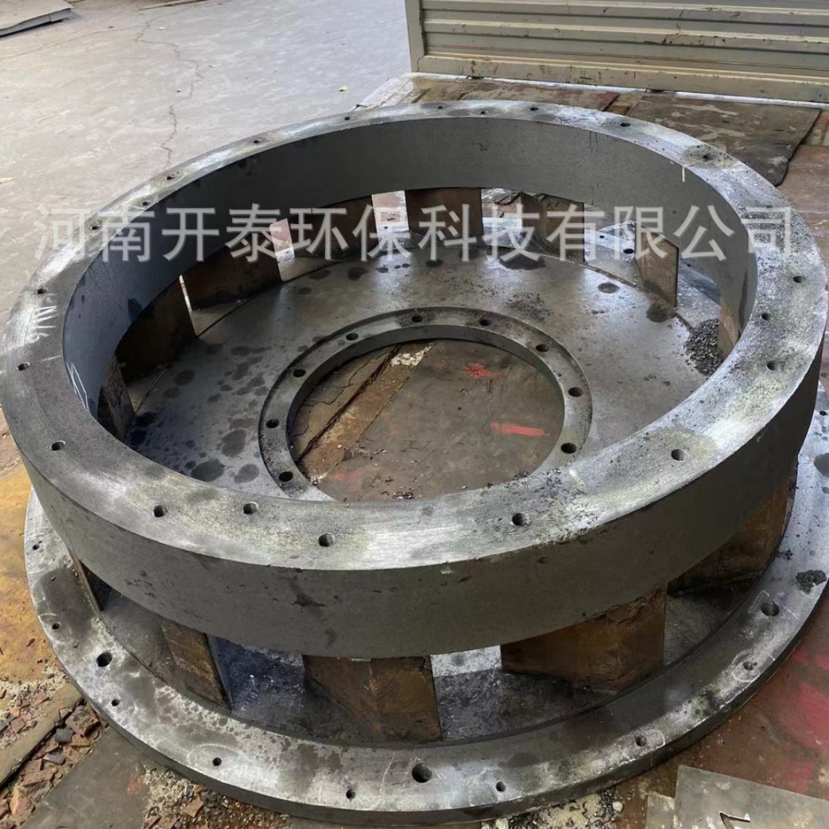 2715型风道雷蒙磨梅花架厂家直销4R3216雷蒙磨胶套铲刀磨辊磨环