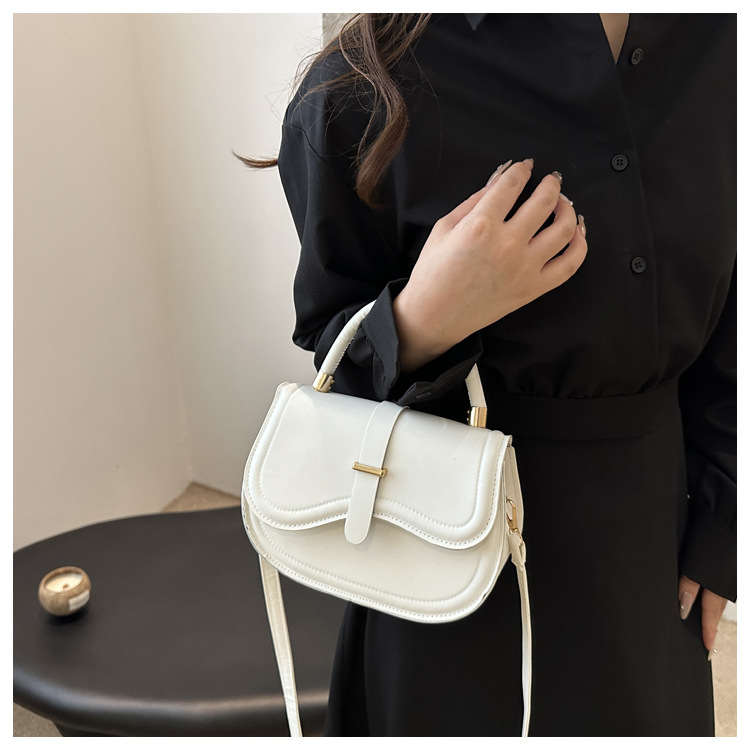 Einfache lässige 2024 neue modische und stilvolle einzelne Schulter Crossbody koreanische Version vielseitige kleine quadratische Tasche für_voghion.com