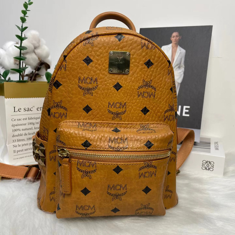 M's 2025 New Mini Backpack, Classic Fashionable Backpack, Retro Presbyopic Single Shoulder Crossbody Versatile Small Bag M's 2025 New Mini Backpack, Classic Fashionable Backpack, Retro Presbyopic Single Shoulder Crossbody Versatile Small Bag