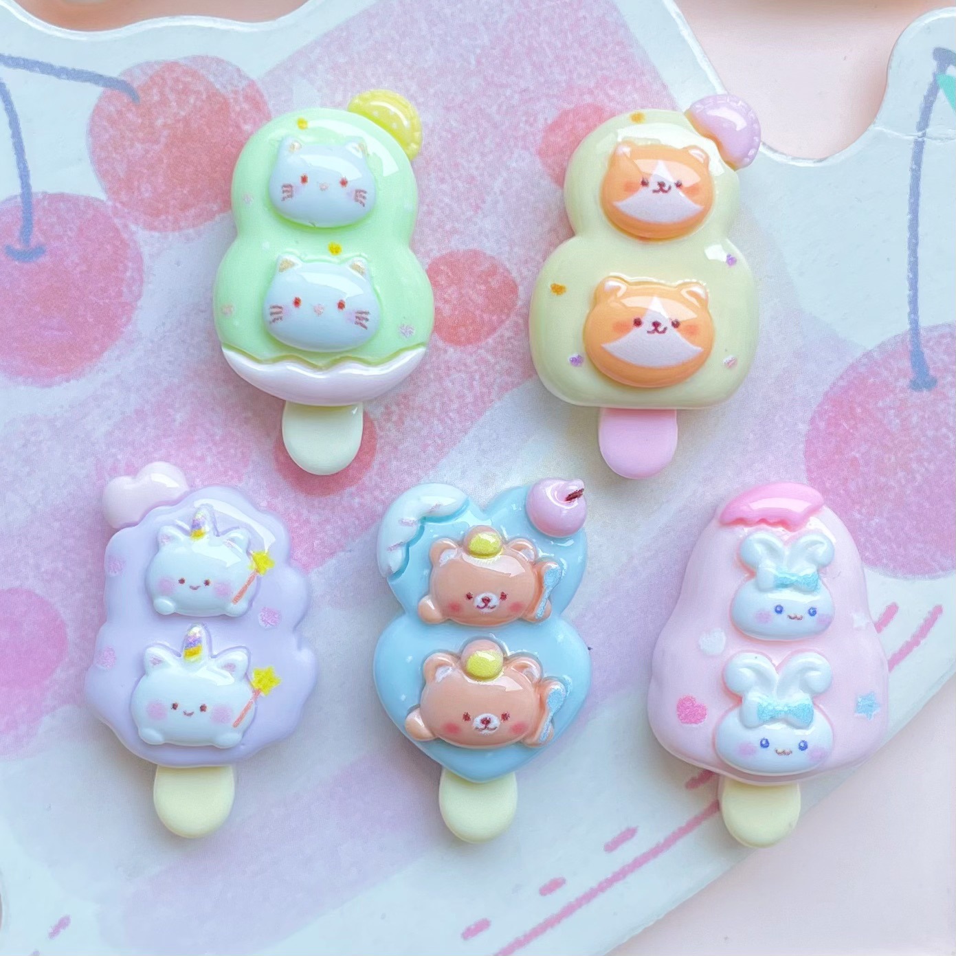 漫画動物アイスクリーム樹脂アクセサリー卸売かわいいアイスキャンディー携帯電話ケースヘアピンリングアクセサリーパッチ素材