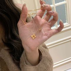 金色拉丝四叶草项链女新款网红同款镂空高级吊坠百搭爆款锁骨链