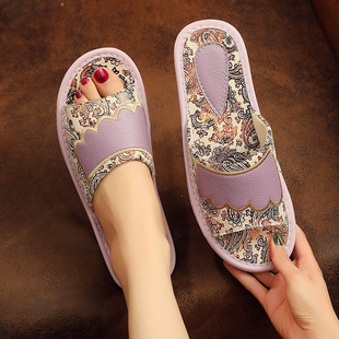 �����ߙn��Ƥ��Ь�Ӽ��ļ���Ů���÷����Ҿ�ţƤ�����_�҃ț���Ь