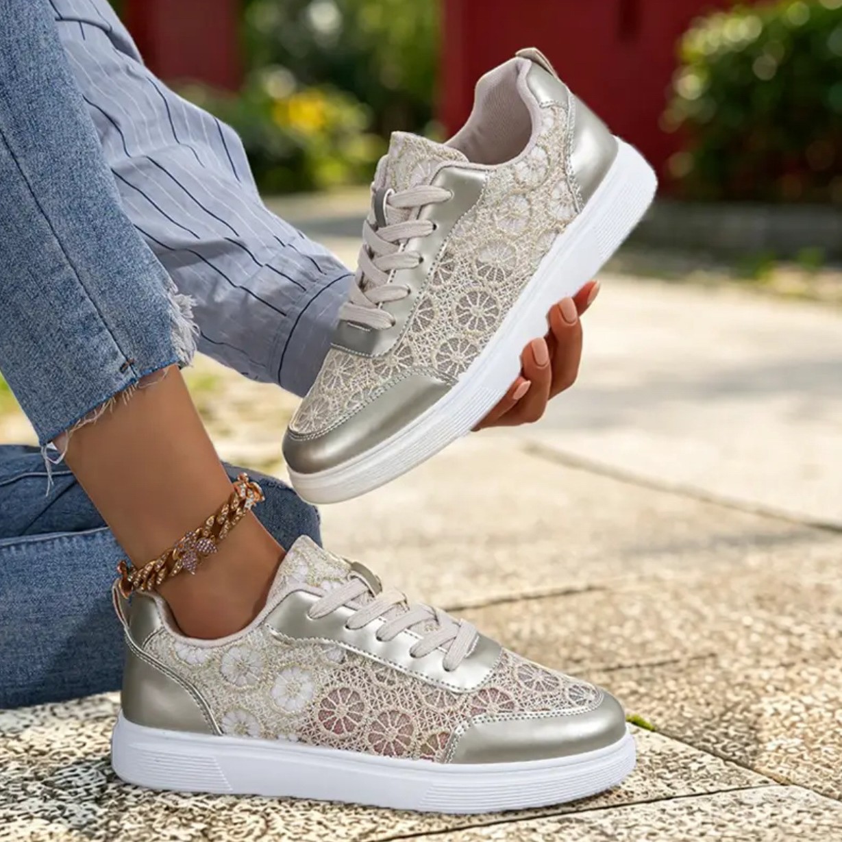 Women's Shoes 2026 Spring New Style Comfortable Lightweight Versatile Casual Shoes Lace-Up Hollow Flat Shoes Breathable Sports Shoes