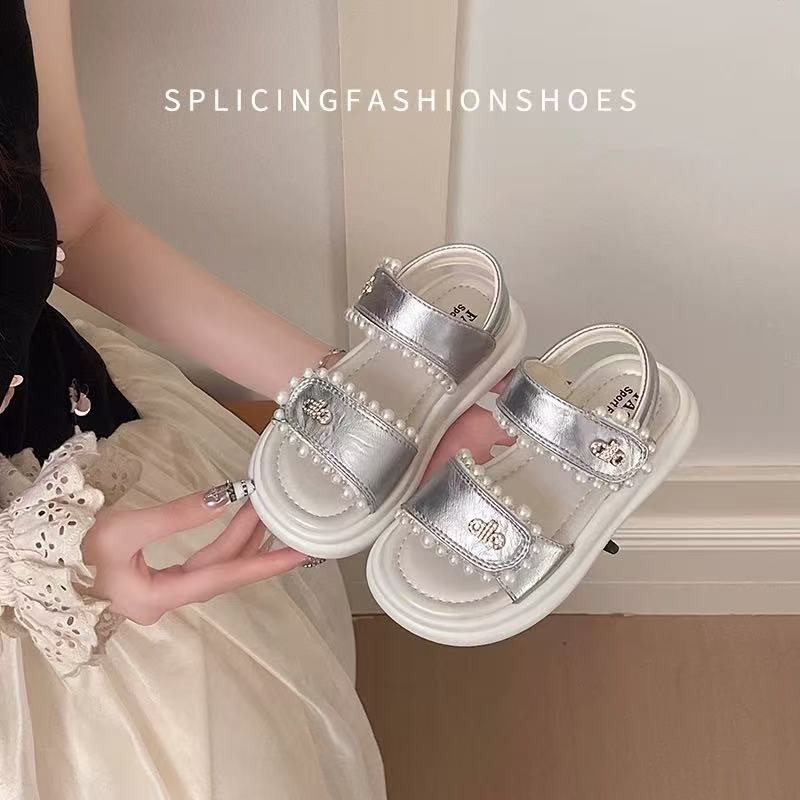 Zapatos de princesa de moda infantil versátil verano 2026 nuevas niñas huecos zapatos de princesa de dedos abiertos zapatos casuales de sola suave image 3