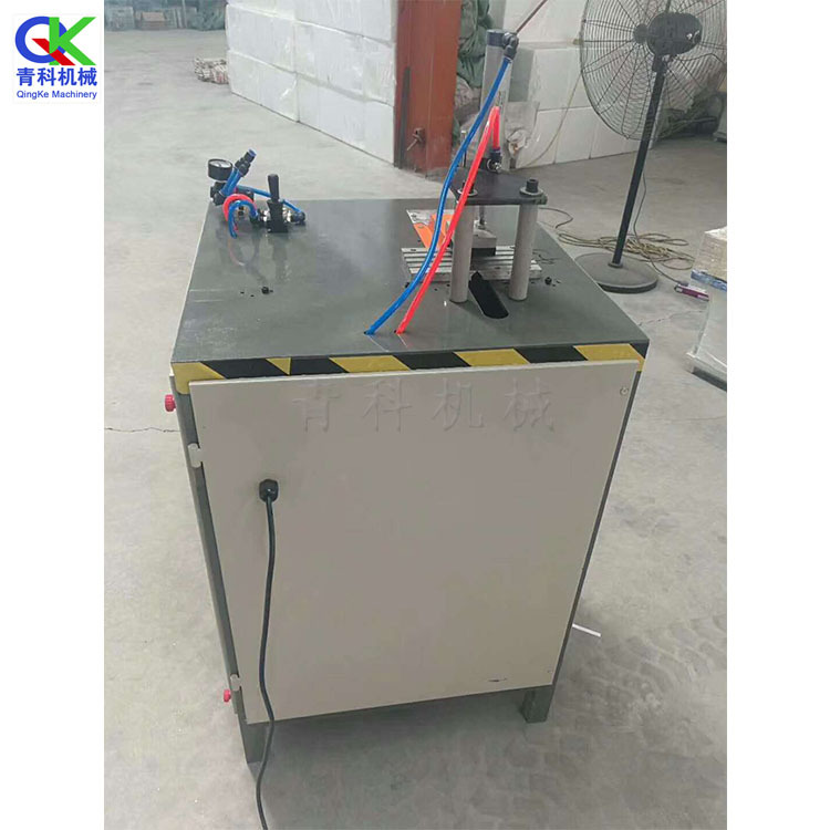 铝材T型条切割机 气动式自动走刀铝条裁剪机 90°装饰条剪角机