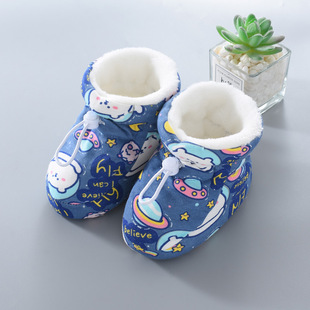 Autumn and Winter Baby Shoes Thickeneded Velvet Warm Soft Sole 0-3-6-12 Months Baby Shoes and Socks Cotton Shoes Toddler Shoes 1 Year Old