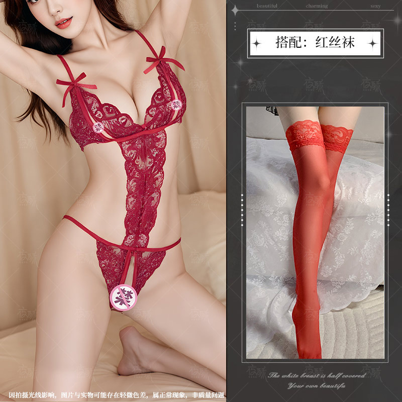 부르고뉴 + 레드 스타킹