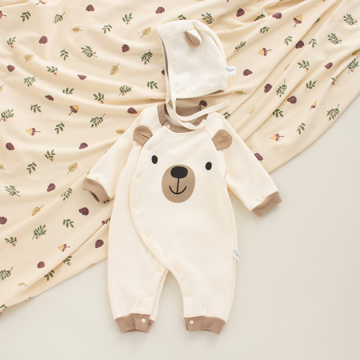 Traje de mono de oso más terciopelo (1 talla más pequeña) (mono de sombrero)