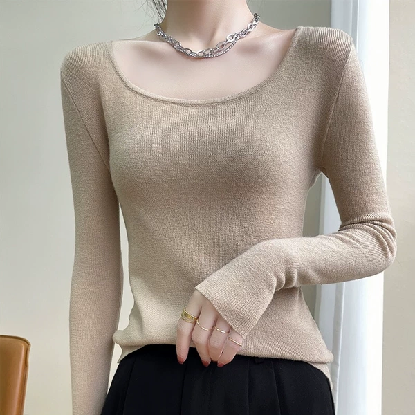 Beige color 899